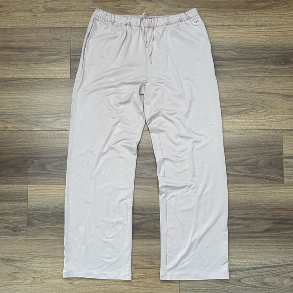 Vuori Pants - Vuori Halo Modern Straight Leg Pants in Vintage Rose Heather Size Large